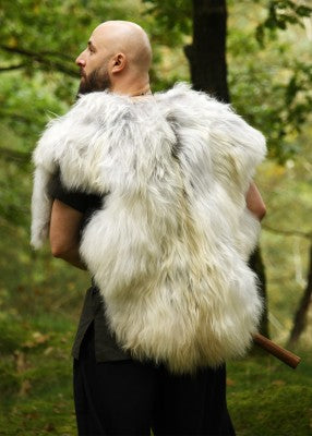 Hartiaturkis “Berserker”, viikinkityylinen turkisviitta