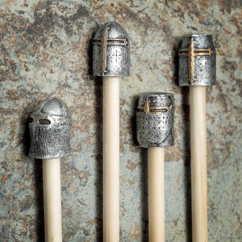 Keskiaikainen ritari-lyijykynä kypäräkoristeella