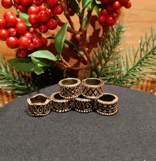 Hius- tai partakoru, messinkiä