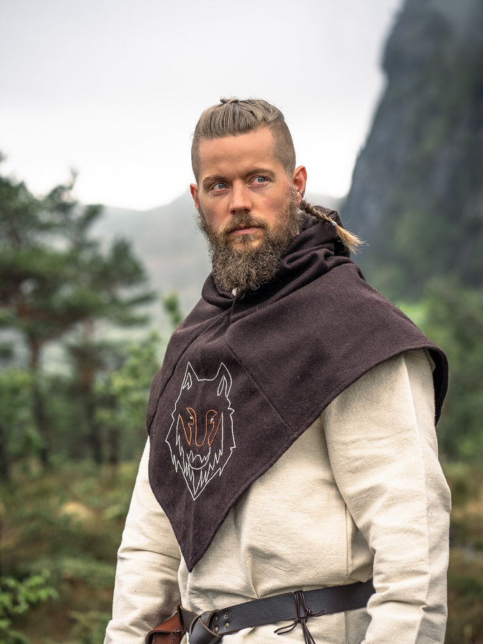 Skjoldehamn-gugel Halfdan, ruskea – susikirjailulla