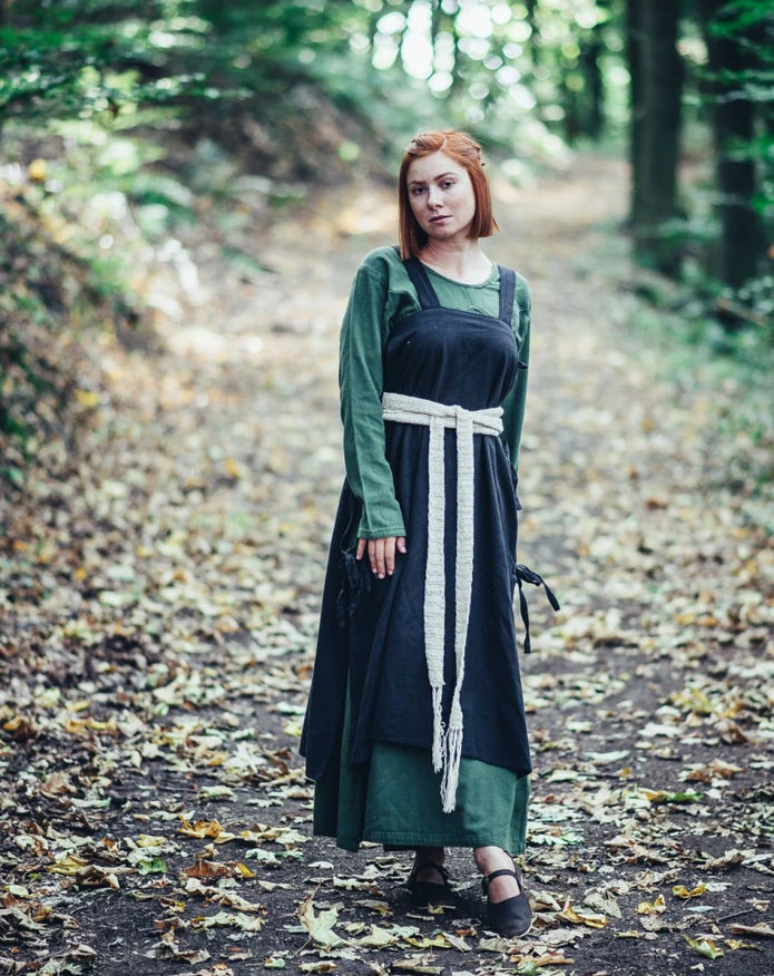 Päällysmekko, Hildegard