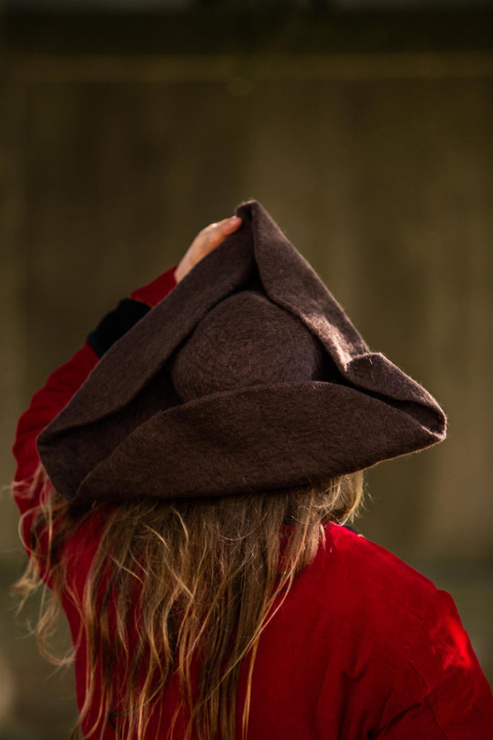 Hugo-huopahattu, tricorne-malli, villahuopaa